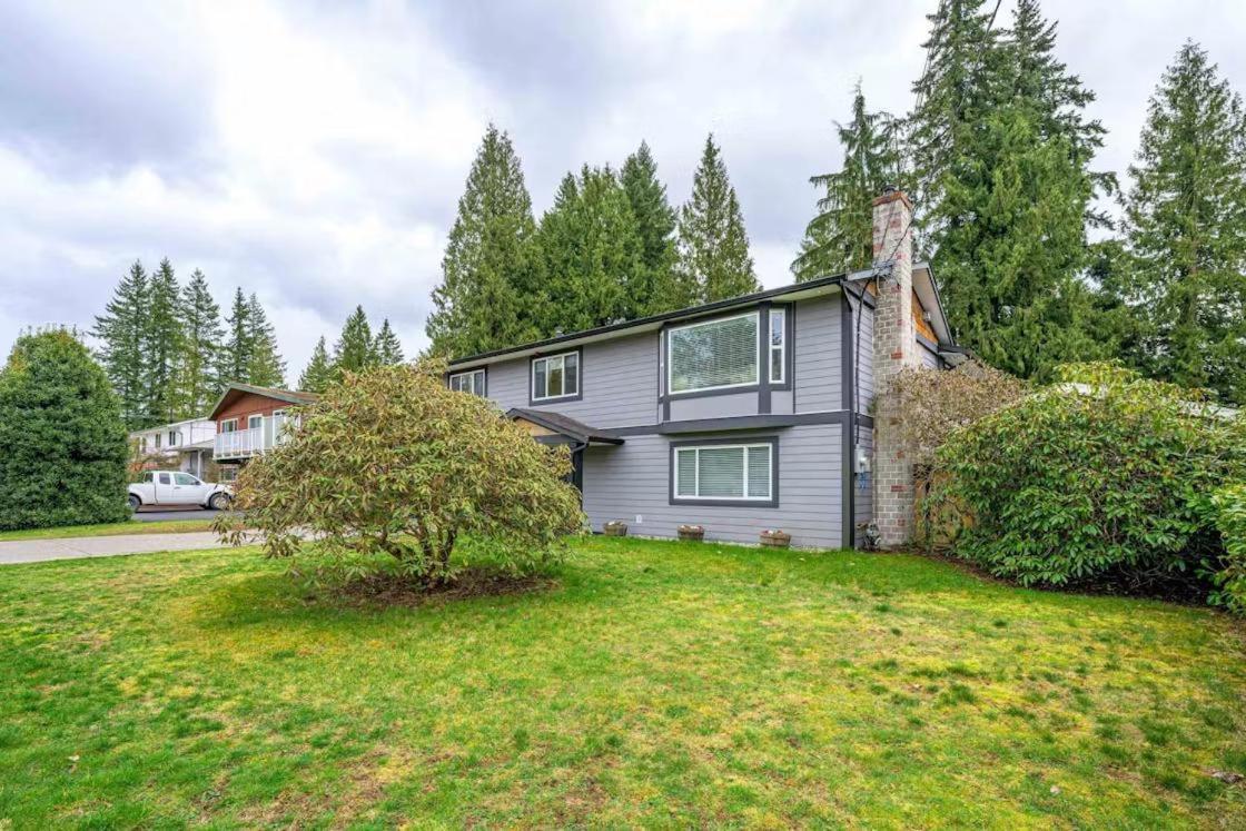 Private 1 Bedroom In Brookswood Langley Extérieur photo