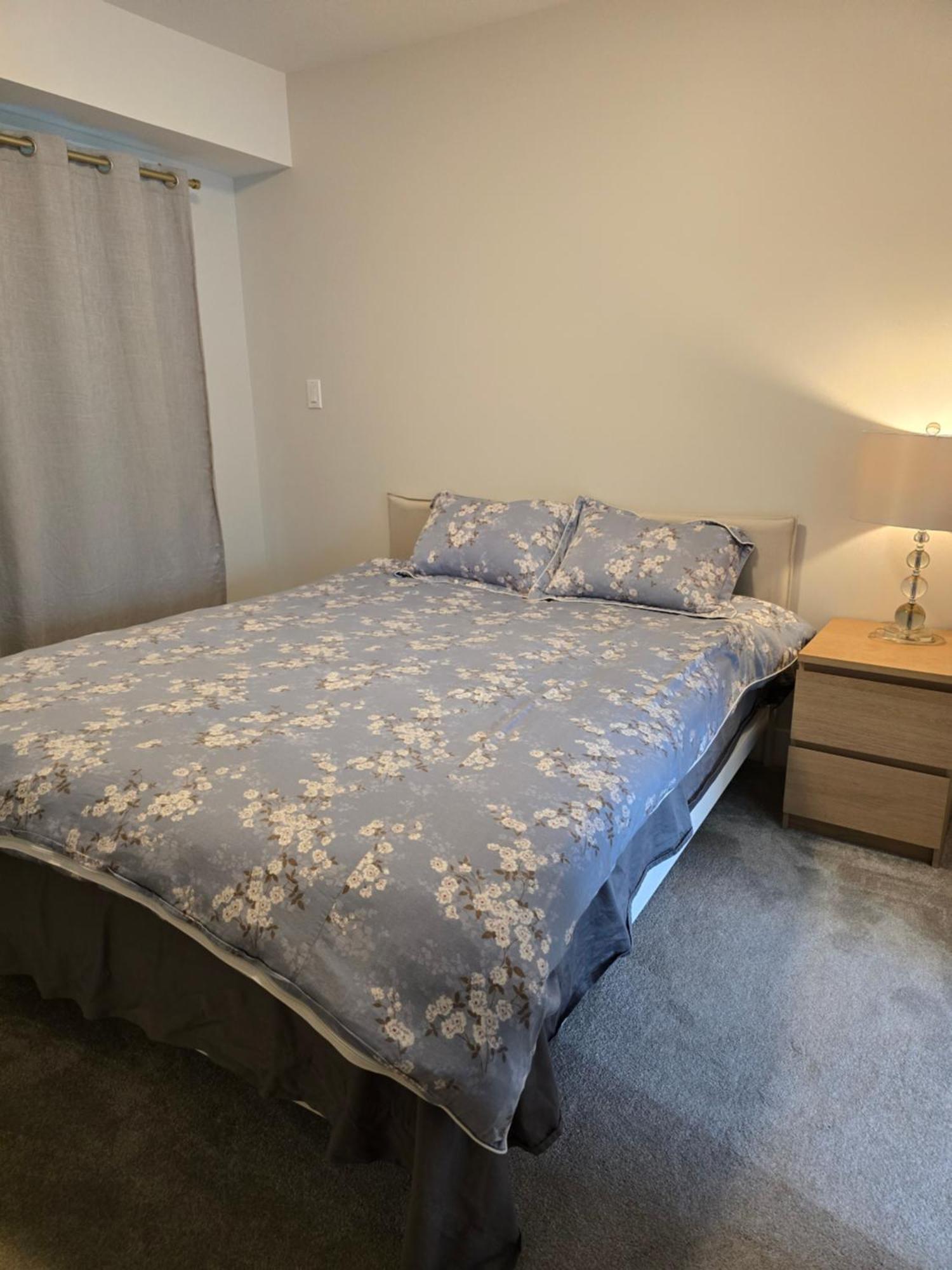 Private 1 Bedroom In Brookswood Langley Extérieur photo